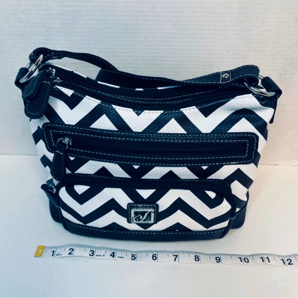 Stone Mountain navy blue and white chevron shoulder purse with silver hardware